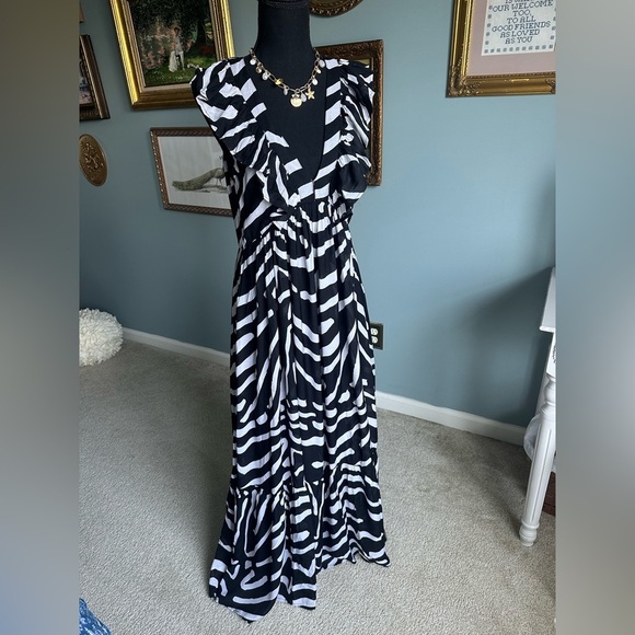 Oliphant Elegant Black and White Zebra Print Maxi Dress - Picture 2 of 5